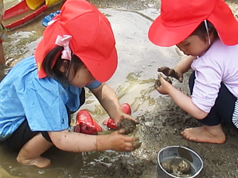 泥遊びしよう!07