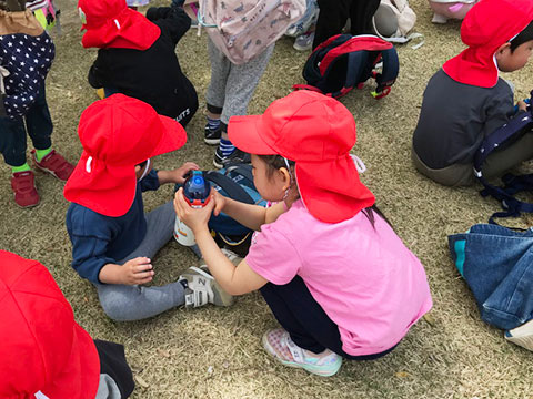 全園児でおさんぽ06